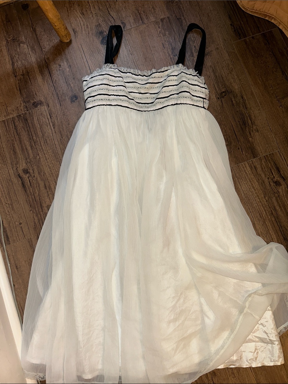 Zara Ivory Tulle Formal Dress with Black Straps